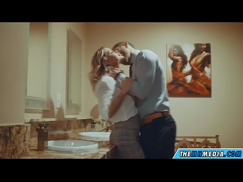 ❤️ Том биетэй шаргал үст таныг нийтийн бие засах газар уруу татах үед ❤ Чанартай порно порно дээр mn.hentai-menu.ru ❌️